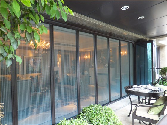 陽(yáng)臺(tái)紗門圖片