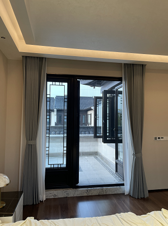 隱形紗窗門(mén)