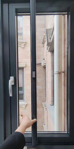 隱形紗窗門(mén)